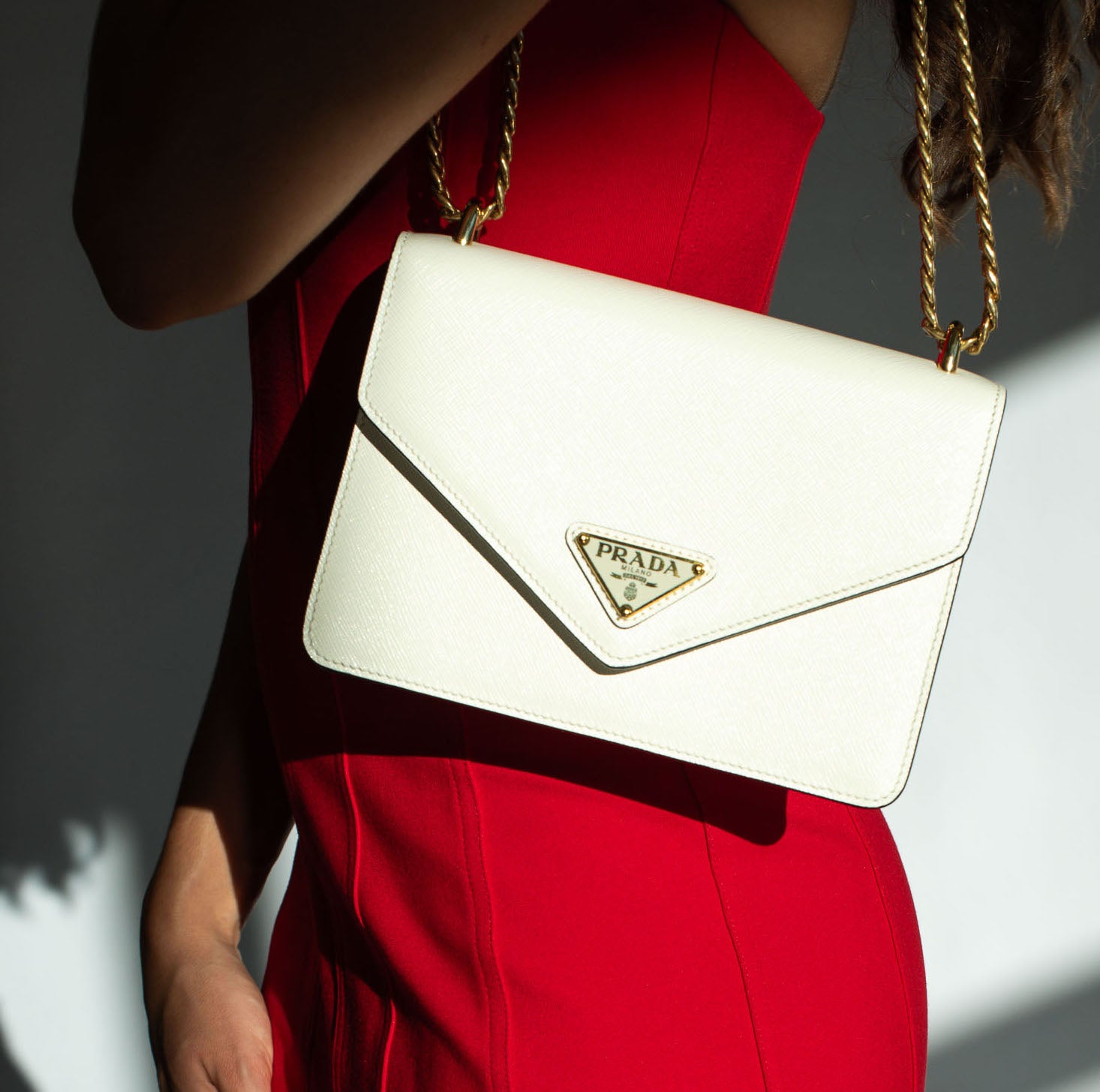 Schultertasche aus Saffiano-Leder