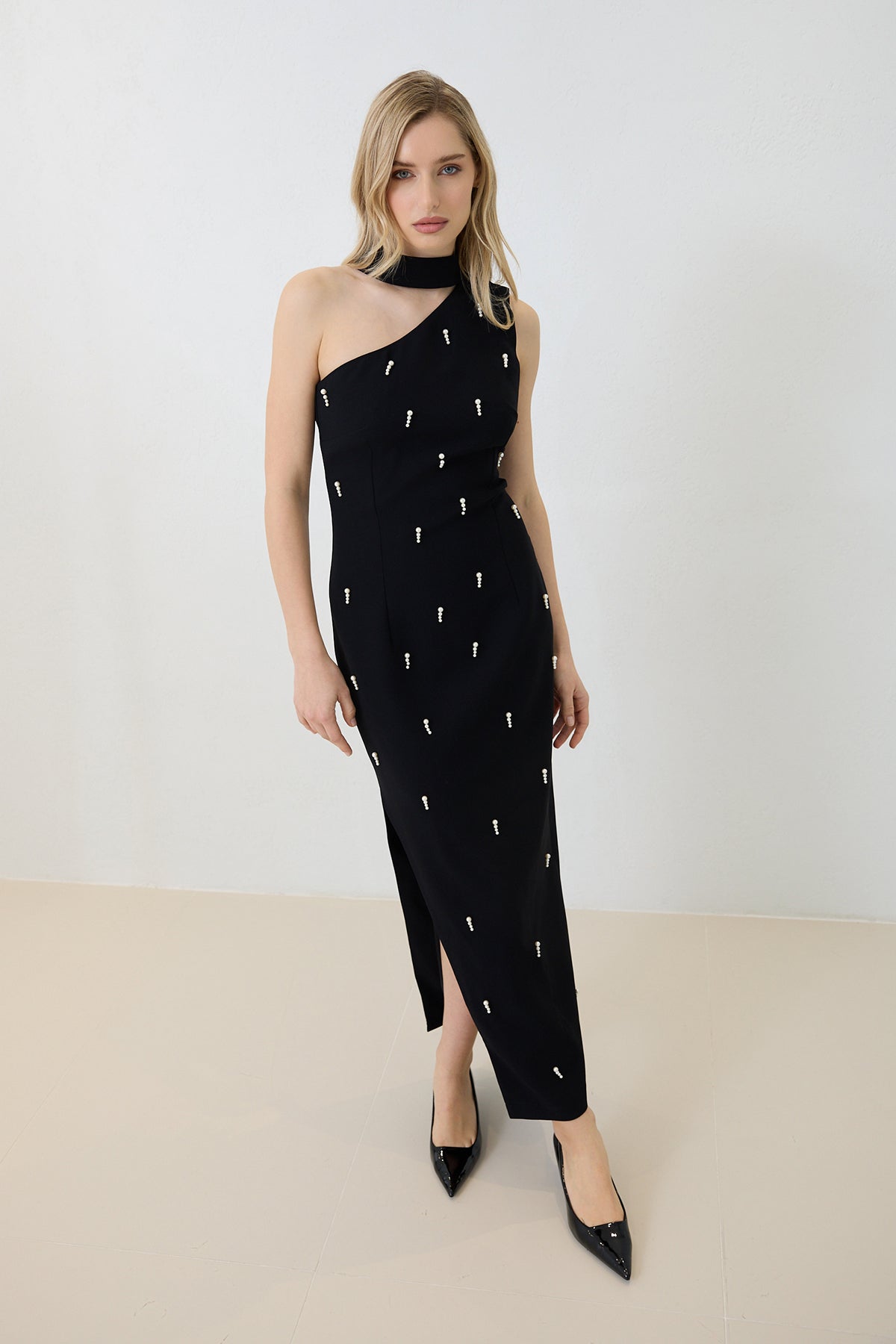 One-Shoulder Abendkleid Schwarz mit Perlen