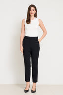 Schwarze Stoffhose mit Zierknopf